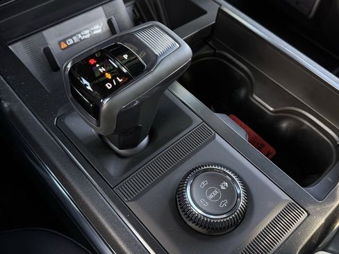 New 2026 GMC Hummer EV 4x4 Crew Cab image 15