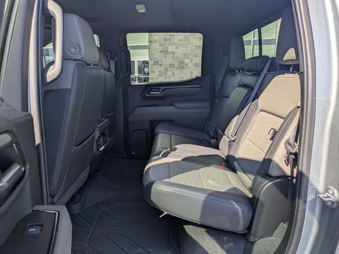 Used 2023 Chevrolet Silverado 1500 ZR2 w/ Technology Package image 13