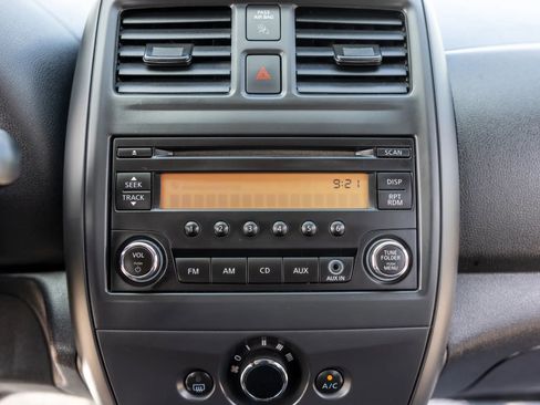 Used 2018 Nissan Versa S Plus image 21