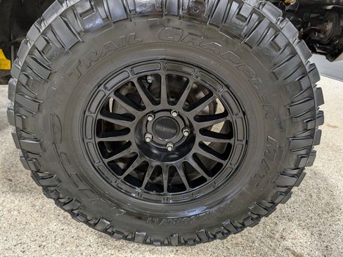 Used 2019 Jeep Wrangler Sport image 12