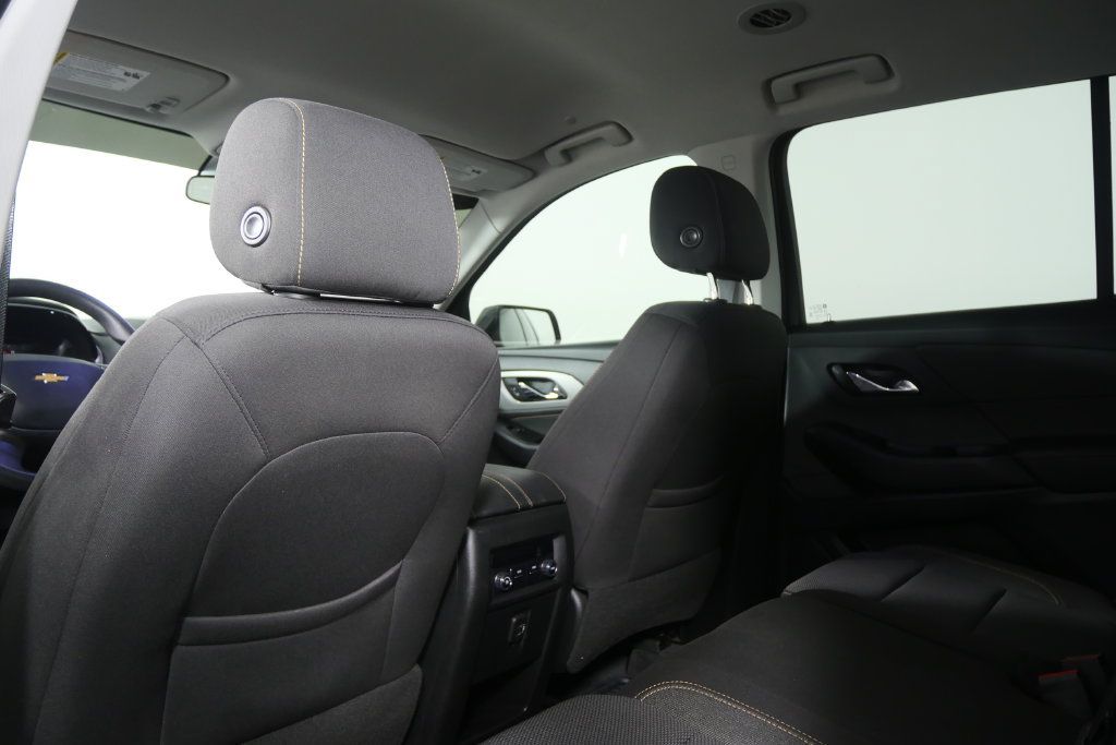 Used 2020 Chevrolet Traverse LS FWD image 17