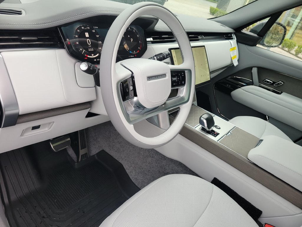 New 2026 Land Rover Range Rover SV AWD/4WD image 25