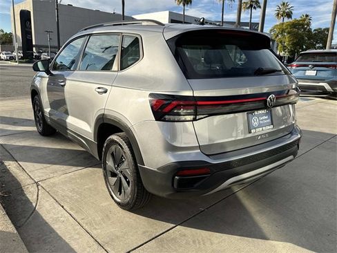 Certified 2025 Volkswagen Taos S image 3