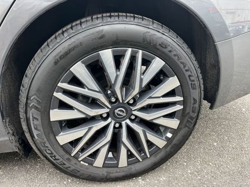 Used 2025 Nissan Altima 2.5 SV image 31