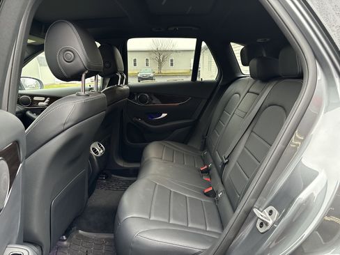 Used 2022 Mercedes-Benz GLC 300 GLC 300 image 14