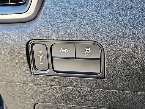Certified 2023 Kia Sorento S w/ Panoramic Sunroof Package AWD/4WD image 25