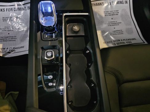 Certified 2026 Volvo XC60 B5 Plus w/ Protection Package Premier AWD/4WD image 24