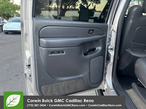 Used 2005 Chevrolet Silverado 2500 LT w/ Heavy-Duty Power Package AWD/4WD image 29