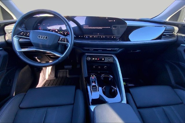 Used 2025 Audi Q5 Premium AWD/4WD image 15