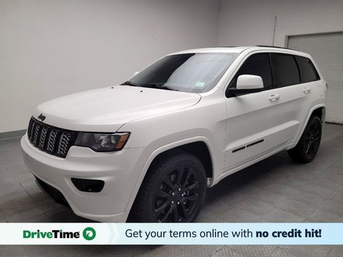 Used 2021 Jeep Grand Cherokee Laredo X AWD/4WD image 1