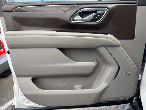 Used 2021 Chevrolet Tahoe Z71 w/ Rear Media and Nav Package image 37