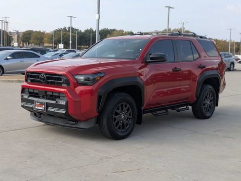 Used 2025 Toyota 4Runner SR5 image 9