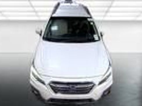 Used 2018 Subaru Outback 2.5i Premium image 2