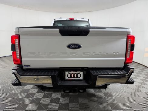 Used 2023 Ford F350 XL w/ 360-Degree Camera Package AWD/4WD image 9