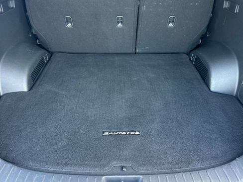 Used 2022 Hyundai Santa Fe Limited FWD image 17