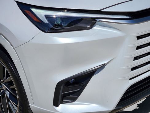 Used 2025 Lexus TX 350 Premium Package w/ Technology Package image 11