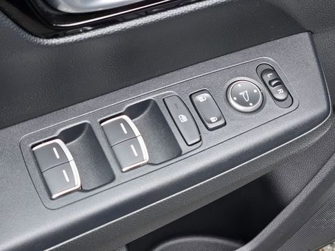 Used 2024 Honda CR-V EX-L image 17