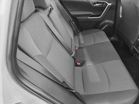 Used 2025 Toyota RAV4 XLE image 17