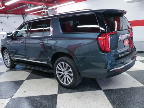 Used 2021 GMC Yukon XL SLT w/ SLT Premium Package AWD/4WD image 6