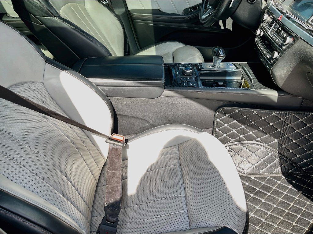 Used 2020 Genesis G80 3.3T Sport RWD image 30