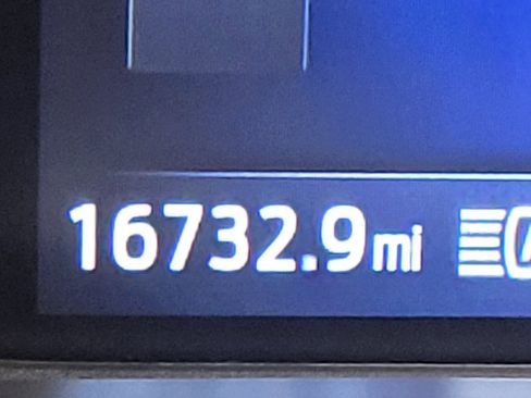 Used 2023 Ford Escape ST-Line w/ Tech Pack #1 image 2