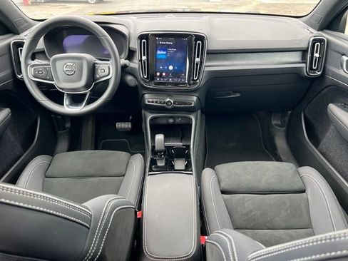 Used 2023 Volvo C40 P8 Recharge Plus AWD/4WD image 10