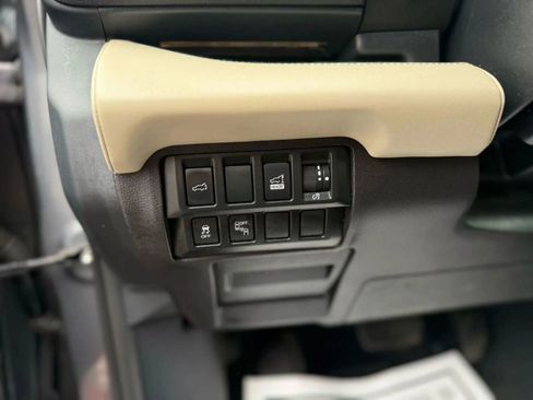 Used 2019 Subaru Ascent Touring AWD/4WD image 38