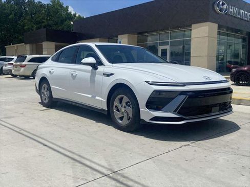 New 2025 Hyundai Sonata SE FWD image 1
