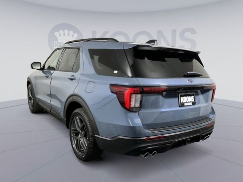 New 2026 Ford Explorer ST w/ Sun And Sound Package image 4