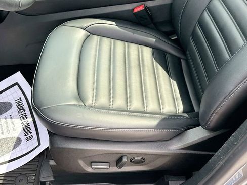 Used 2024 Ford Edge SEL w/ Convenience Package image 18