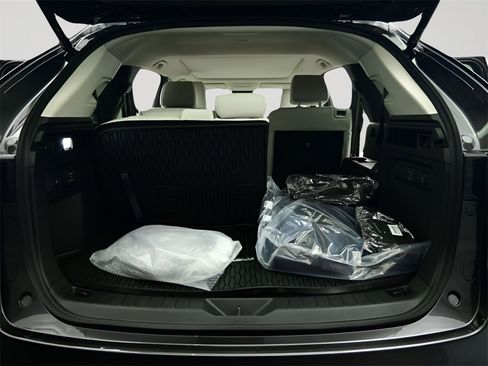 New 2025 MAZDA CX-90 Plug-In Hybrid w/ Premium Plus image 19