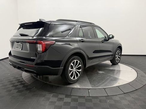 Used 2025 Ford Explorer ST-Line image 7