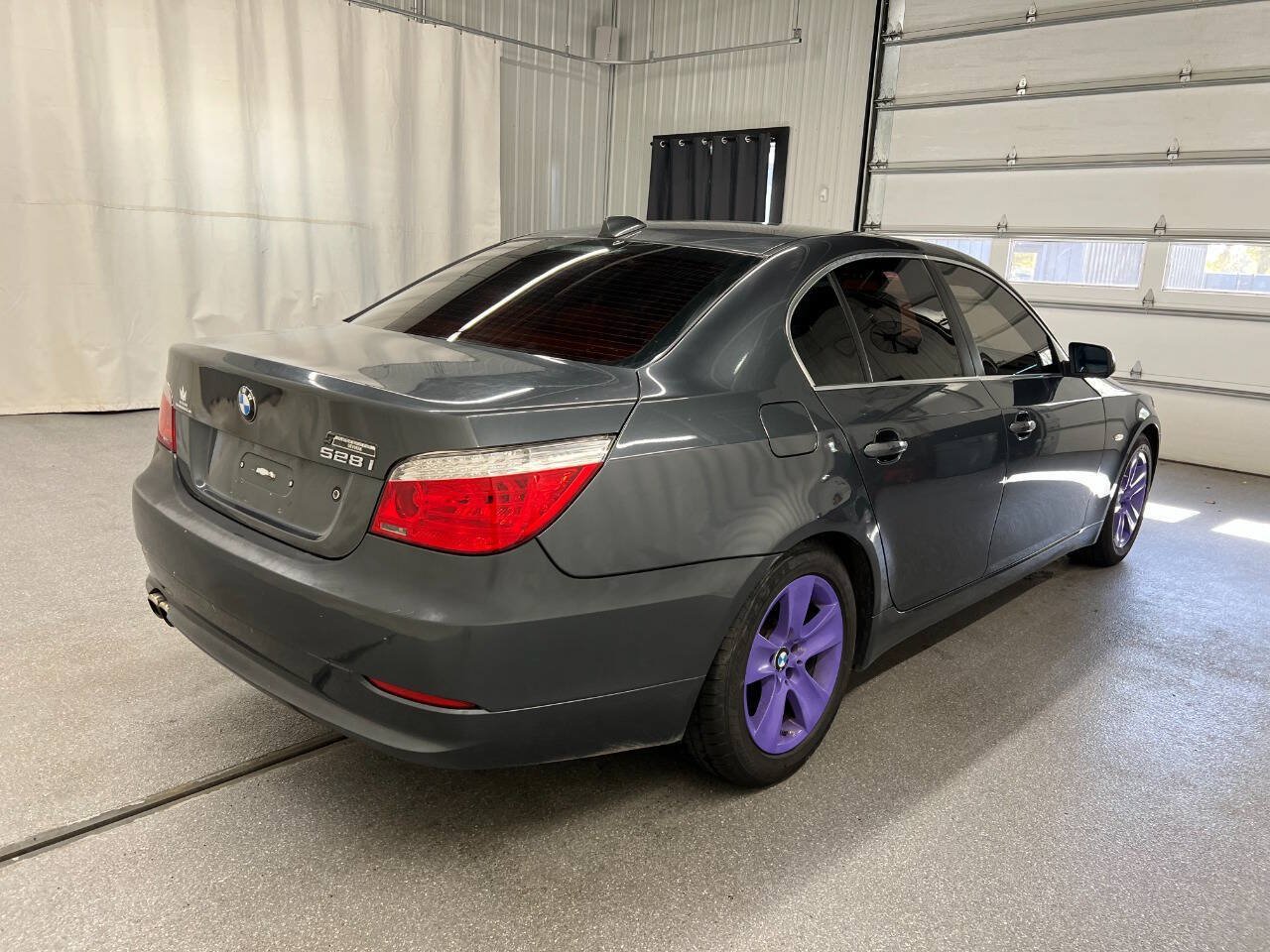 Used 2008 BMW 528i Sedan RWD image 4