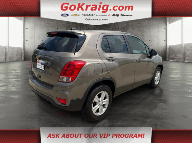 Used 2020 Chevrolet Trax LS w/ Tint and Cruise Package FWD image 5