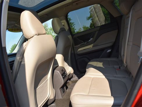 Used 2022 Lincoln Corsair AWD w/ Premium Package image 23