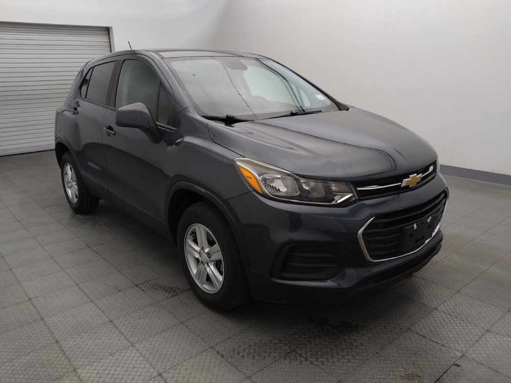 Used 2021 Chevrolet Trax LS w/ Tint and Cruise Package AWD/4WD image 13