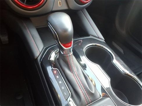 Used 2021 Chevrolet Blazer RS w/ Enhanced Convenience Package image 18