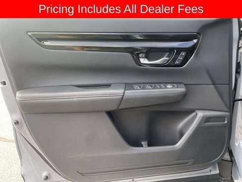 Used 2025 Honda CR-V Sport Touring image 19