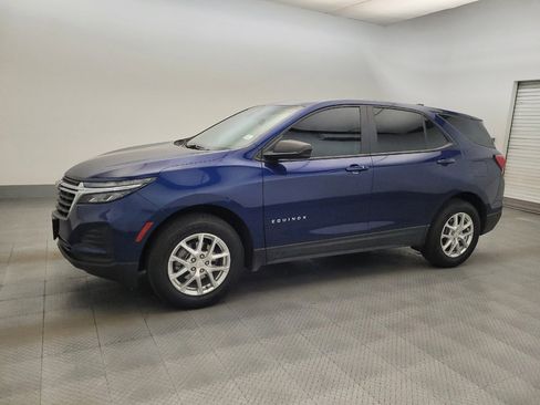 Used 2022 Chevrolet Equinox LS AWD/4WD image 2