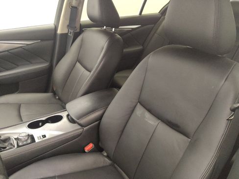 Used 2017 INFINITI Q50 2.0t w/ Moonroof Package RWD image 17