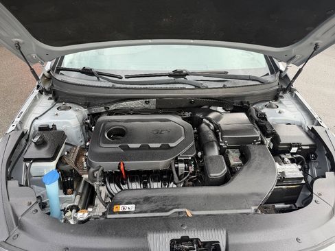 Used 2015 Hyundai Sonata SE FWD image 18