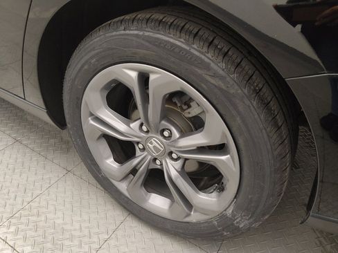 Used 2023 Honda Accord EX image 31