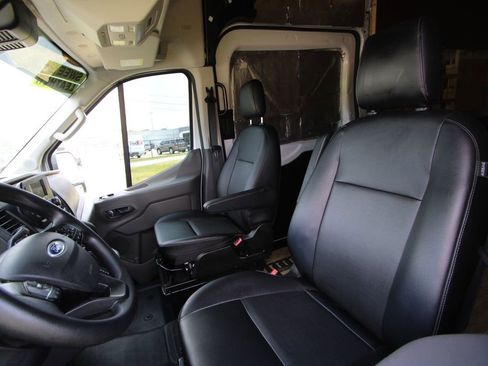 Used 2024 Ford Transit 350 Base image 4