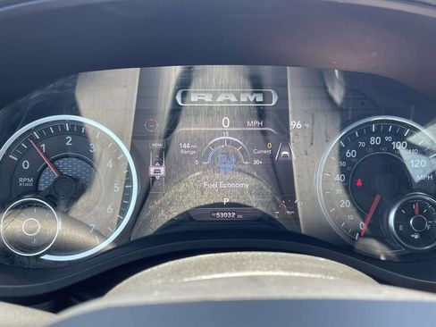 Used 2025 RAM 1500 Laramie AWD/4WD image 27