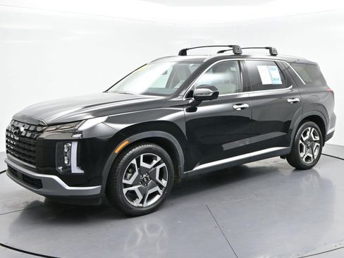 Used 2023 Hyundai Palisade Limited AWD/4WD image 3
