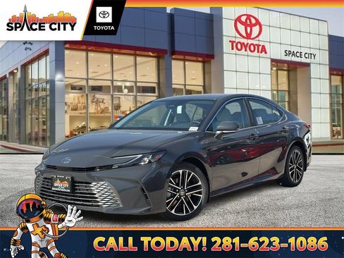 New 2026 Toyota Camry XLE image 1