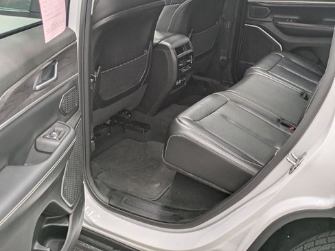 Used 2023 Jeep Grand Cherokee 4WD 4xe image 27