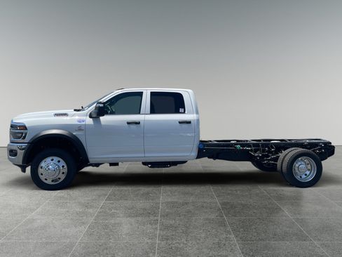 New 2026 RAM 5500 Tradesman w/ Chrome Appearance Group RWD image 2