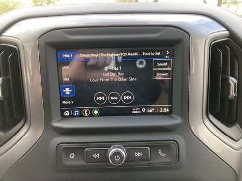 Used 2022 Chevrolet Silverado 1500 Custom image 23