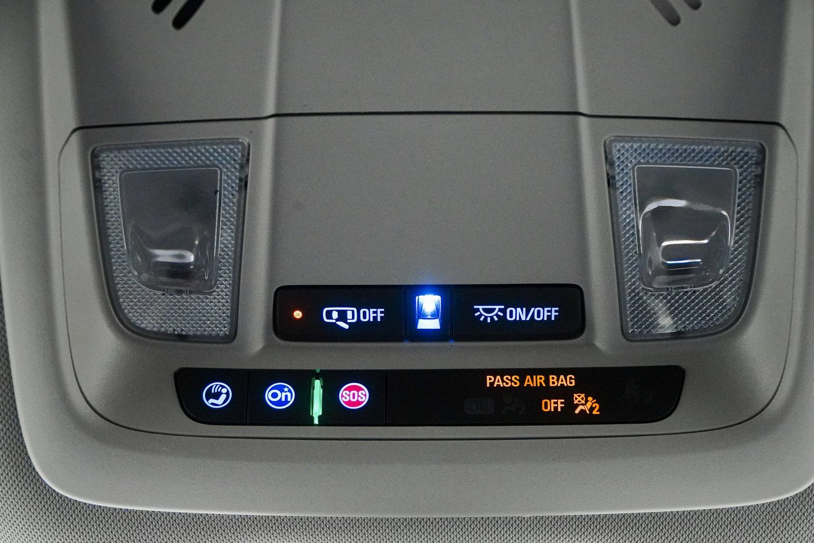 Used 2022 Chevrolet Equinox LS w/ LS Convenience Package AWD/4WD image 22